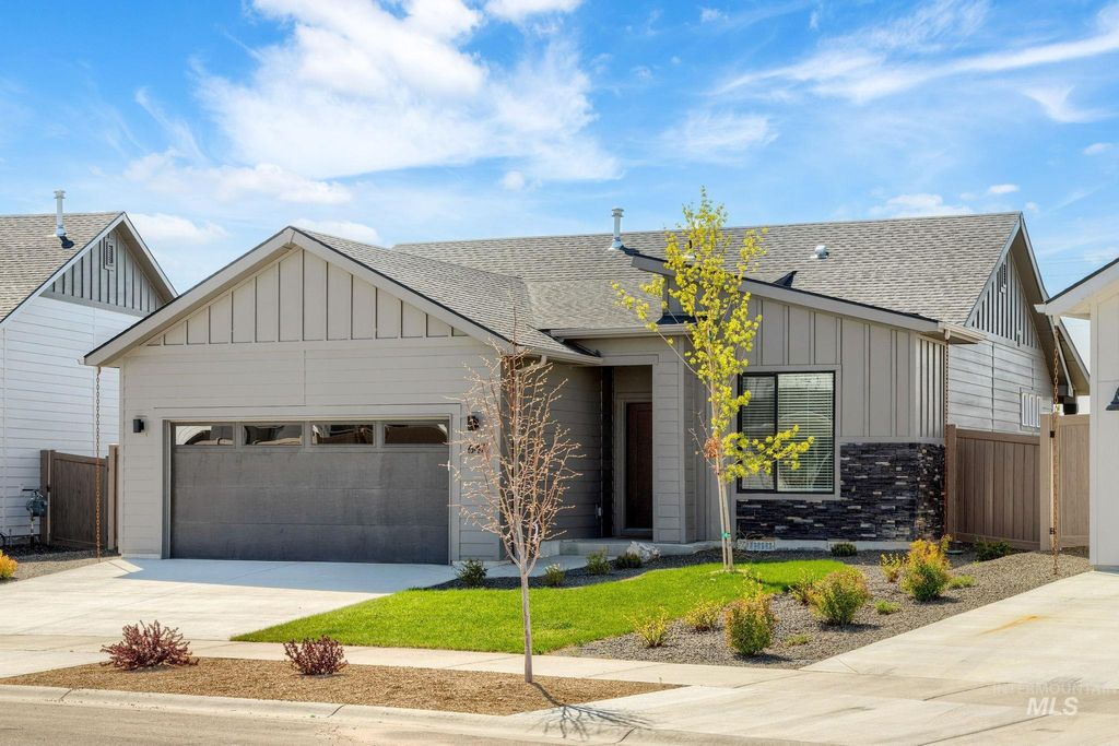 Photo of 6471 S Banded Eagle Way, Boise, ID 83709 (MLS # 98981617)