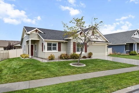 Photo of 17426 N Flagstaff Way, Nampa, ID 83687 (MLS # 98991683)