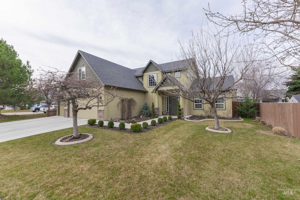 Photo of 1964 W Odessa Ave, Nampa, ID 83686 (MLS # 98978022)