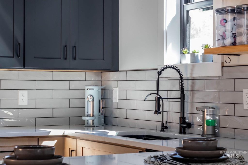 Photo of 119 Locust St, Horseshoe Bend, ID 83629 (MLS # 98966257)