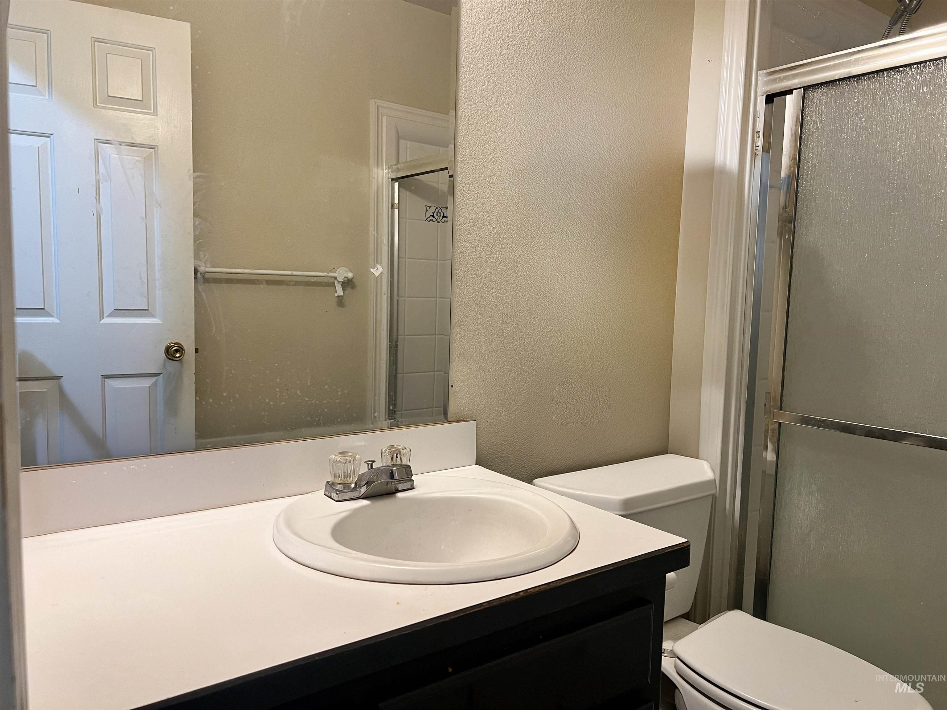 Weiser, Idaho 83672, United States, 3 Bedrooms Bedrooms, ,2 BathroomsBathrooms,Residential,Pending,34807