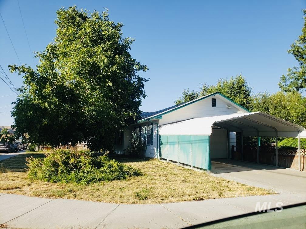 Weiser, Idaho 83672, United States, 3 Bedrooms Bedrooms, ,2 BathroomsBathrooms,Residential,Pending,34807