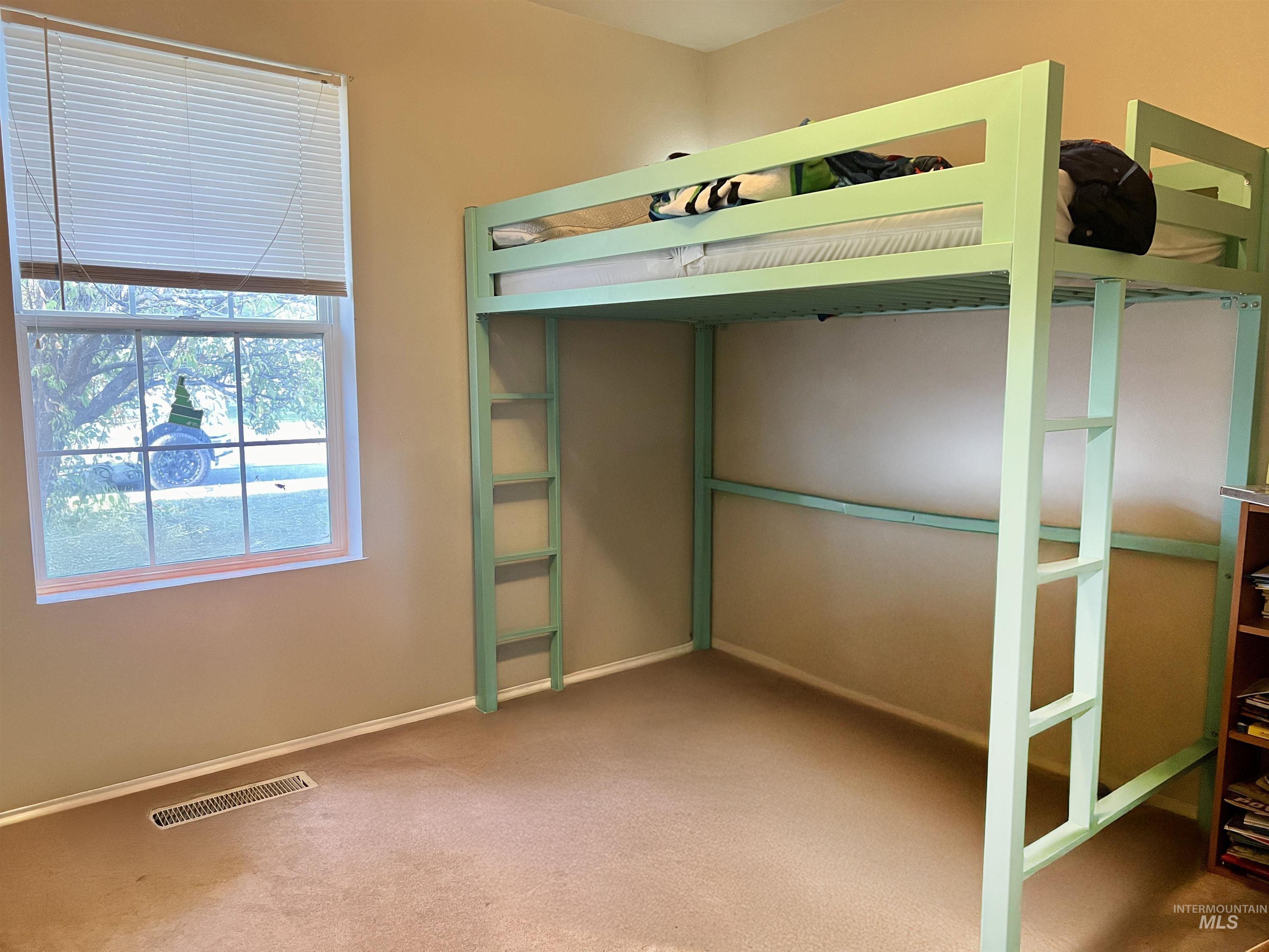 Weiser, Idaho 83672, United States, 3 Bedrooms Bedrooms, ,2 BathroomsBathrooms,Residential,Pending,34807