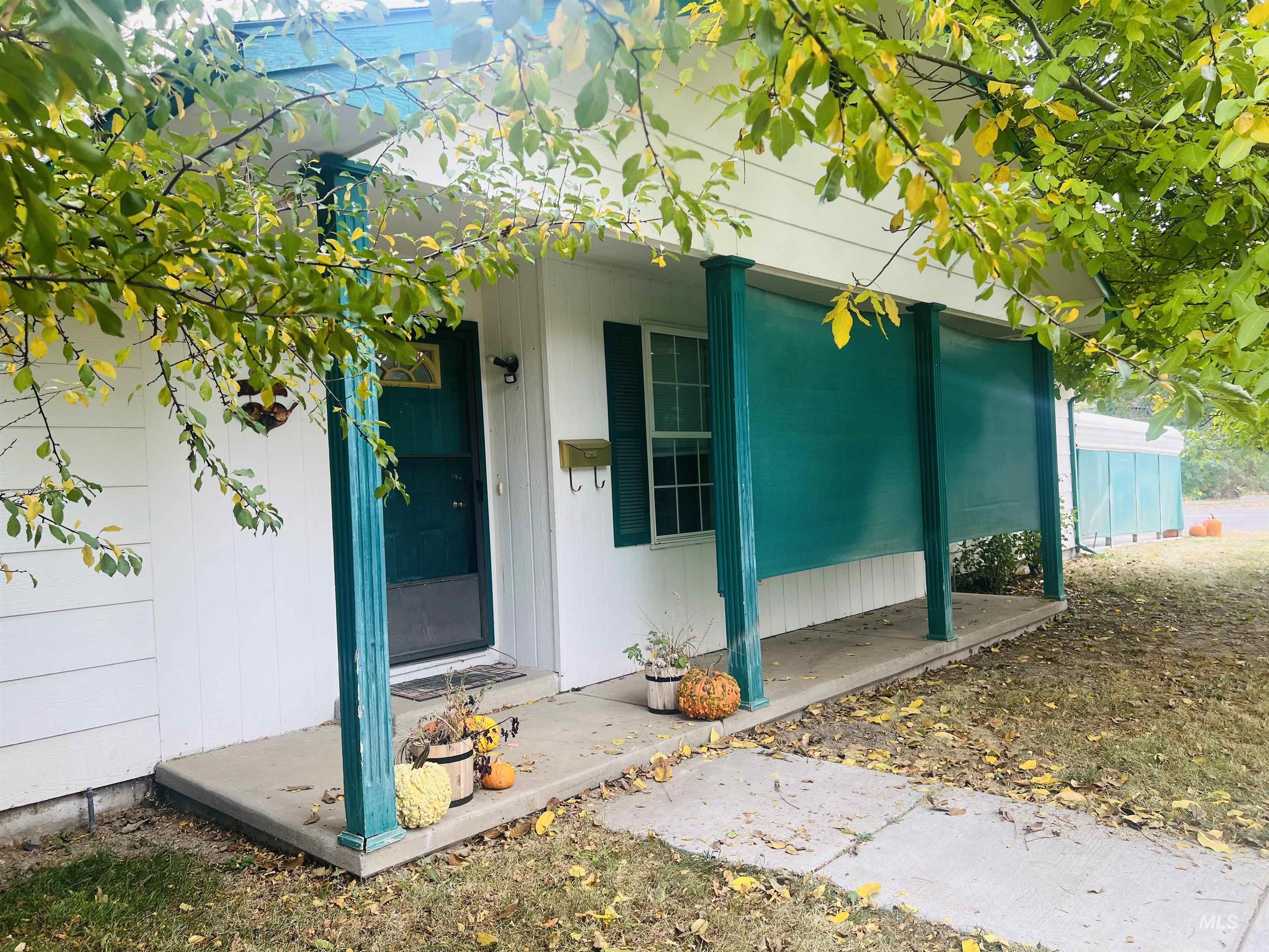 Weiser, Idaho 83672, United States, 3 Bedrooms Bedrooms, ,2 BathroomsBathrooms,Residential,Pending,34807