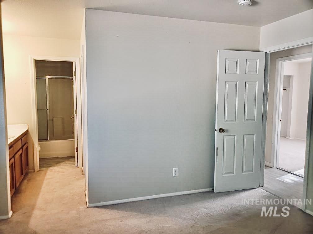 Weiser, Idaho 83672, United States, 3 Bedrooms Bedrooms, ,2 BathroomsBathrooms,Residential,Pending,34807