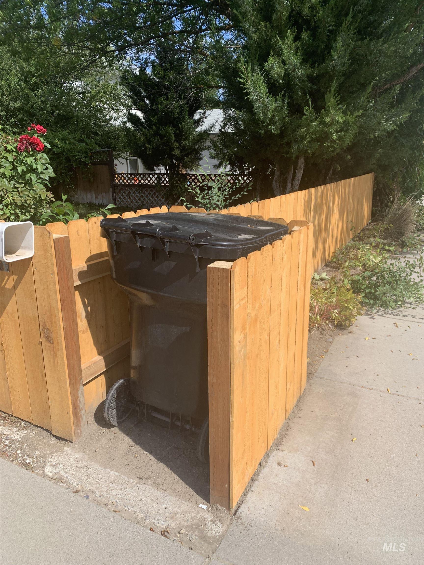 Weiser, Idaho 83672, United States, 3 Bedrooms Bedrooms, ,2 BathroomsBathrooms,Residential,Pending,34807