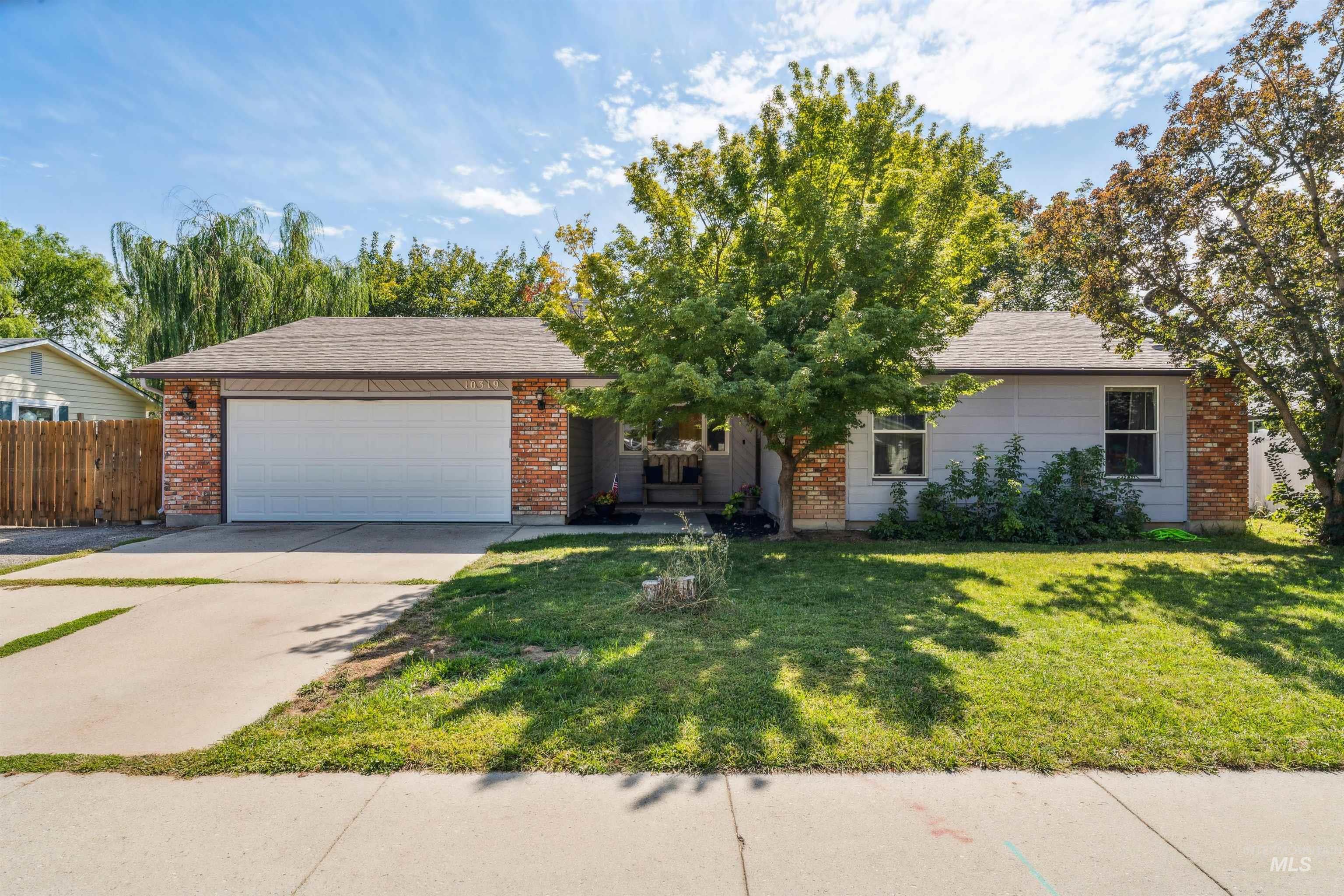 10319 W Ardyce Street