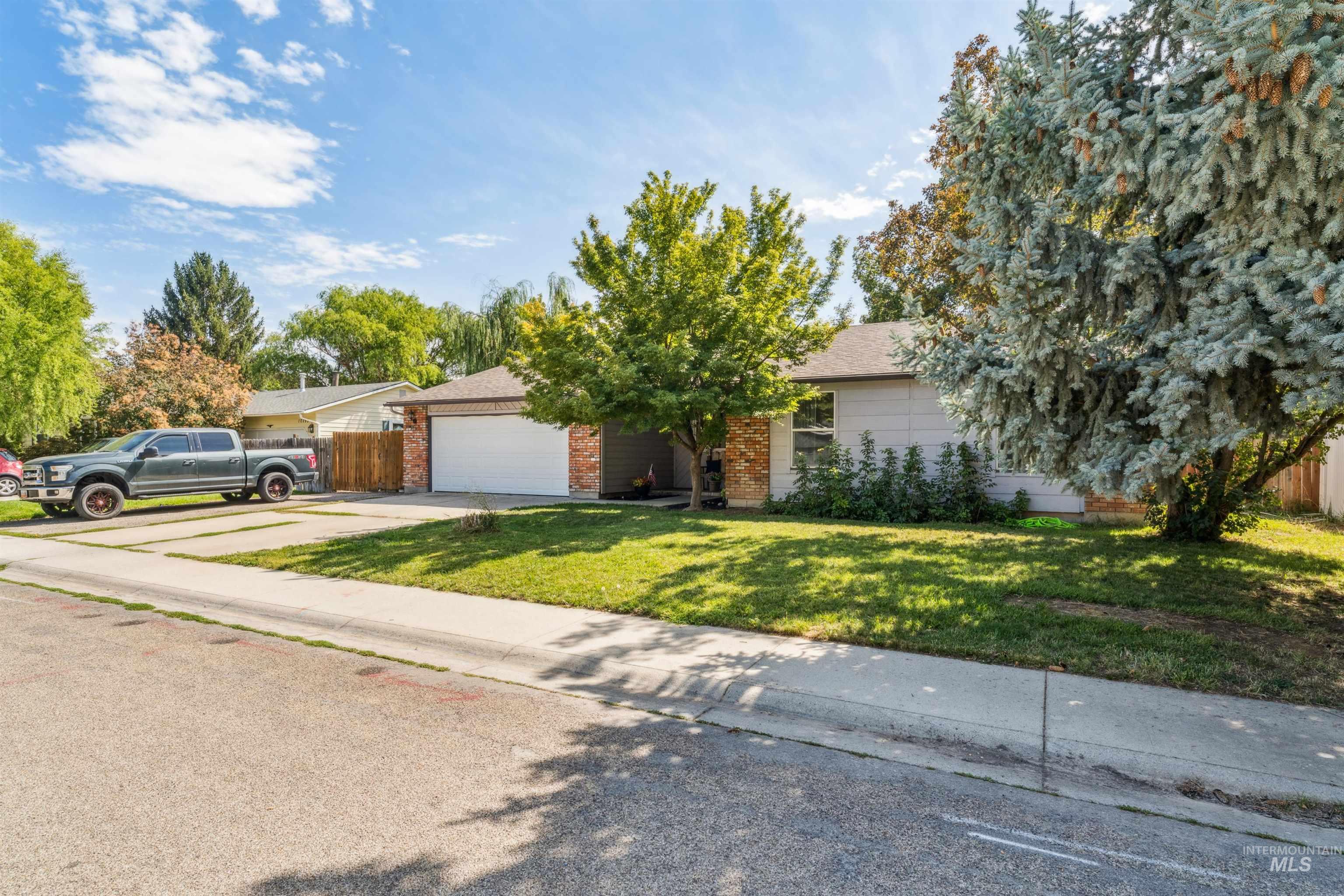 10319 W Ardyce Street