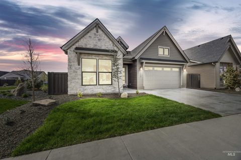 Photo of 959 E Crescendo St, Meridian, ID 83642 (MLS # 98985977)