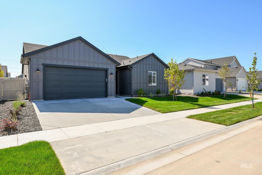 Photo of 2041 W Gelding St, Middleton, ID 83644 (MLS # 98965459)