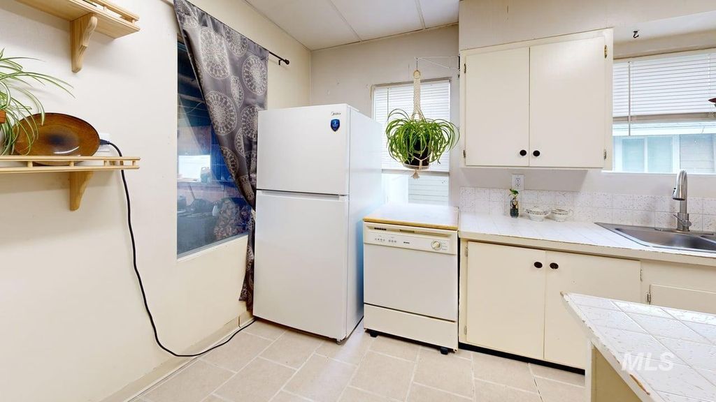 Photo of 607 Burns Street, Clarkston, WA 99403 (MLS # 98982550)