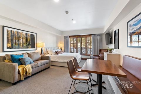 Photo of 75 Arling Center Ct #308, Donnelly, ID 83615 (MLS # 98898385)