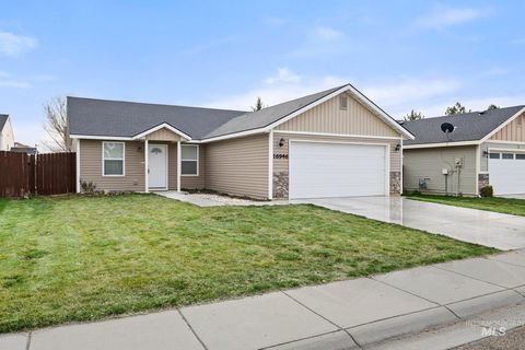 Photo of 16946 Bastian Ave, Caldwell, ID 83607 (MLS # 98978725)