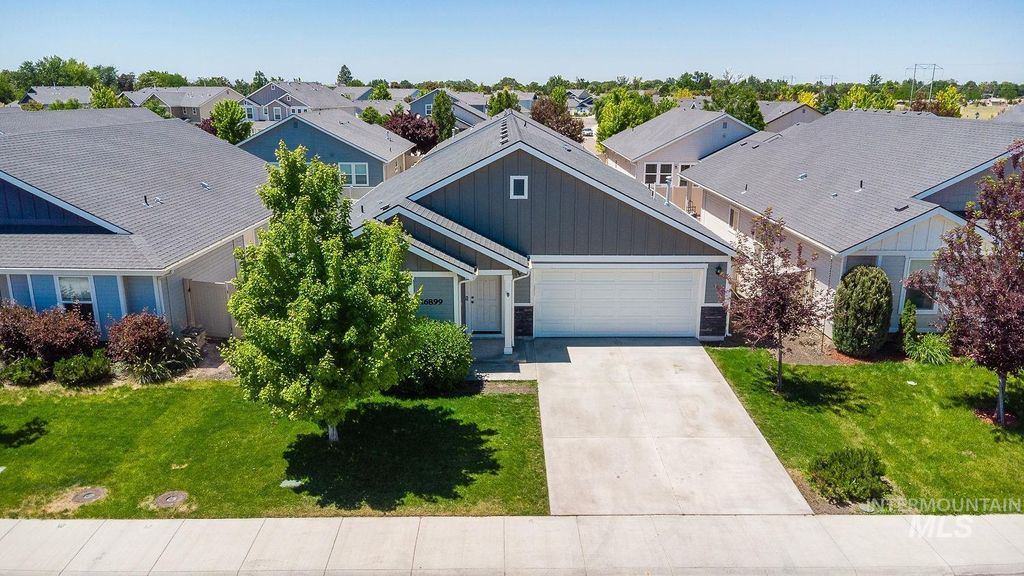 Photo of 16899 N Cornwallis Way, Nampa, ID 83687 (MLS # 98989630)