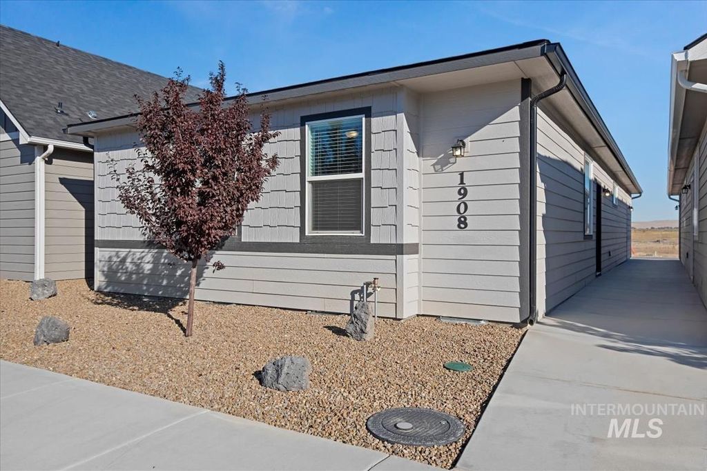 Photo of 1858 Enterprise Street, Mountain Home, ID 83647 (MLS # 98976215)