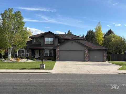 Photo of 2028 Candleridge Drive, Twin Falls, ID 83301 (MLS # 98978662)
