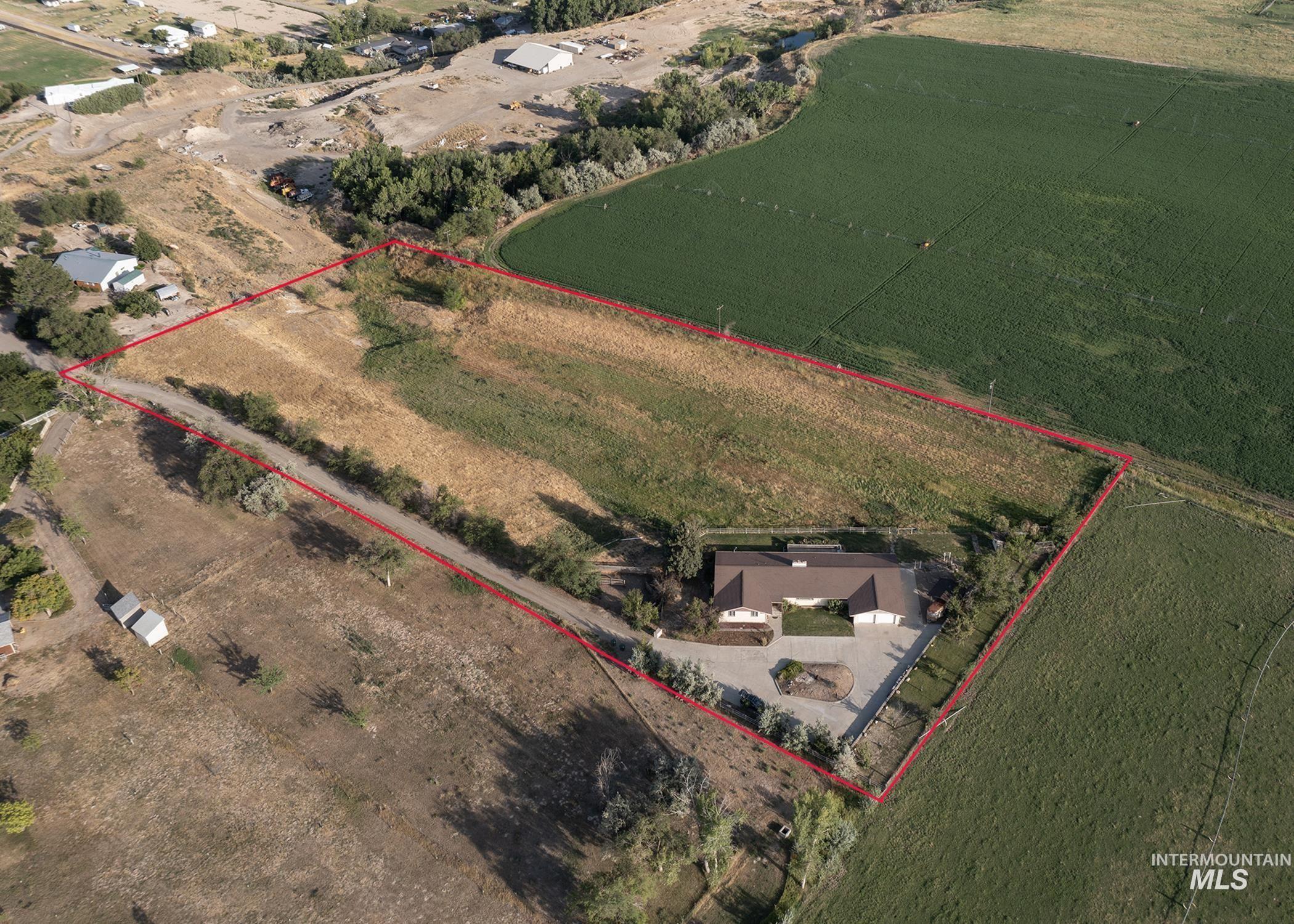 4371 N Grandview Lane B