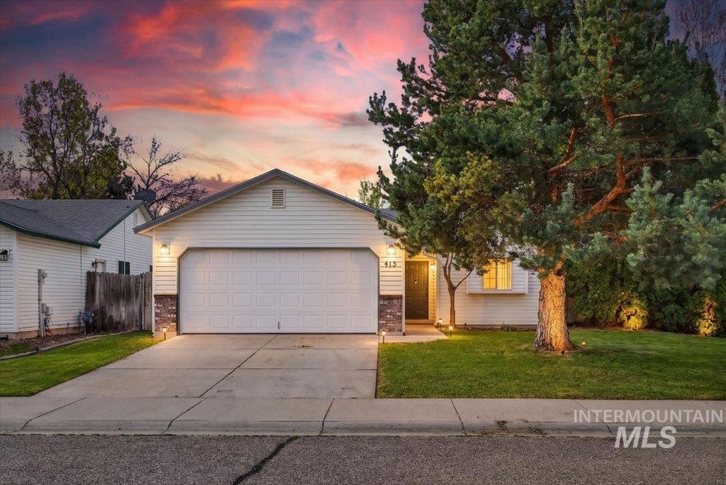 Photo of 413 W White Way, Kuna, ID 83634 (MLS # 98983089)