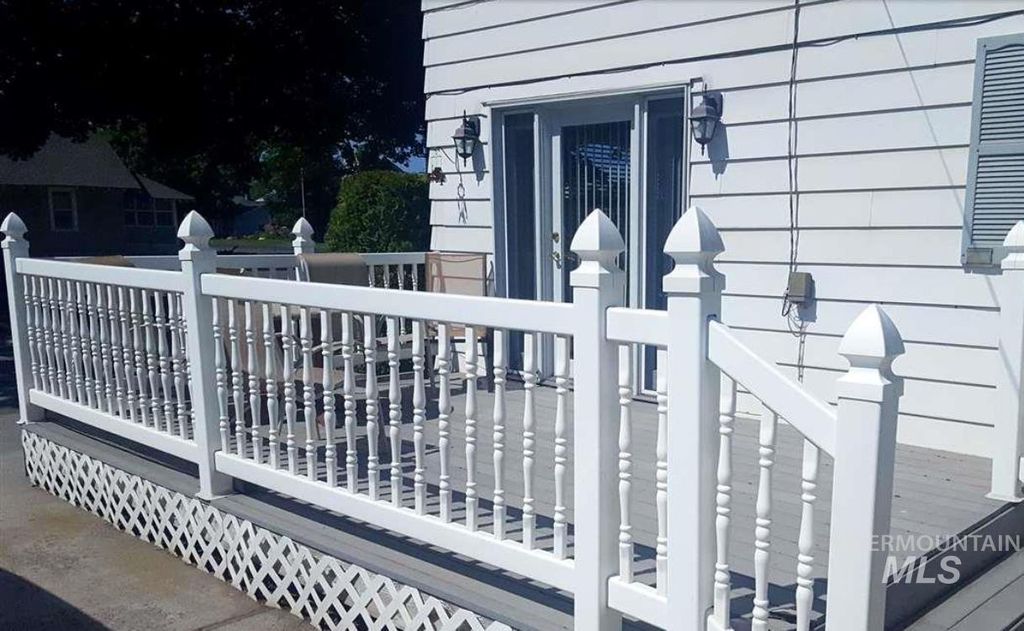 Photo of 902 H St, Rupert, ID 83350 (MLS # 98965831)