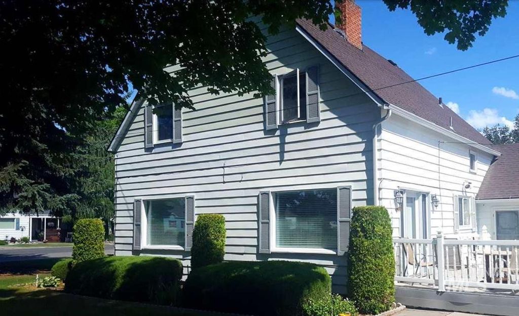 Photo of 902 H St, Rupert, ID 83350 (MLS # 98965831)