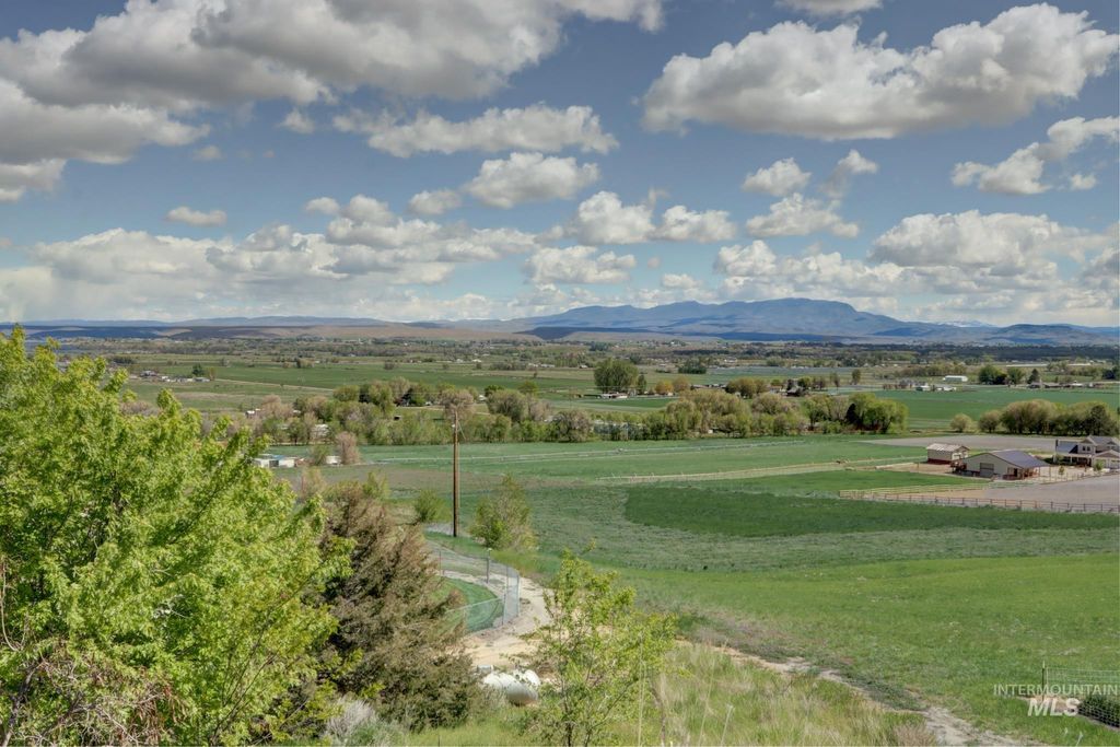 Photo of 3549 Ginny Lane, Emmett, ID 83617 (MLS # 98983881)