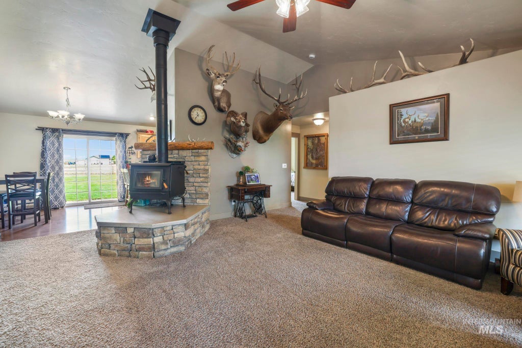 Photo of 272 Primrose Way, Shoshone, ID 83352 (MLS # 98988977)
