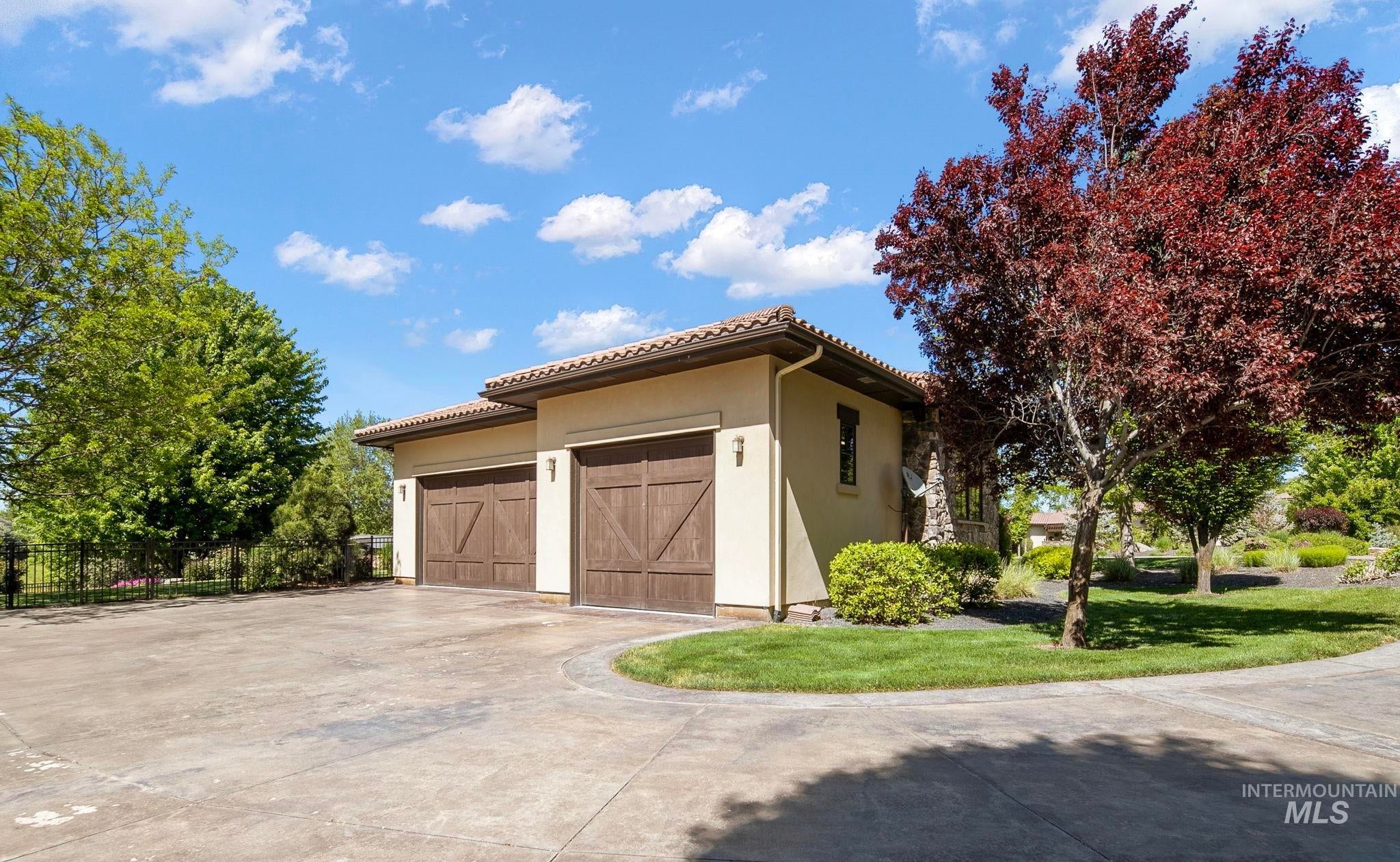 Exterior View of Garage