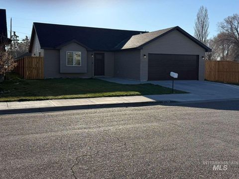 Photo of 551 Conat Ave, Burley, ID 83318 (MLS # 98979001)