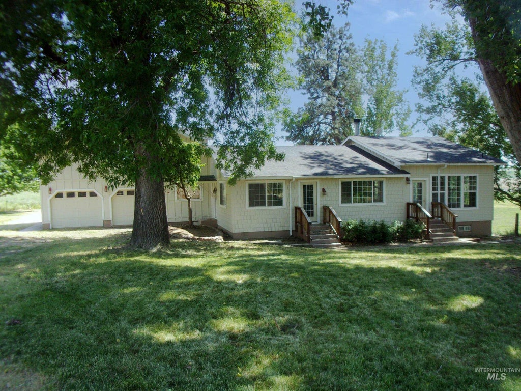 Photo of 1629 Sand Rd, Weiser, ID 83672 (MLS # 98997799)