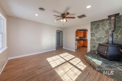 Photo of 615 S B St, Grangeville, ID 83530 (MLS # 98975388)