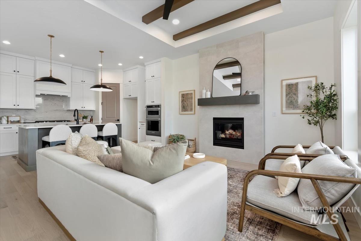 11178 S Corballis Ln