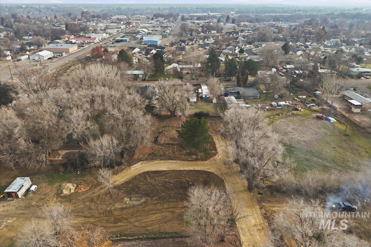 Aerial view of property and surrounding area