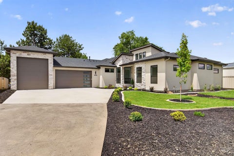 Photo of 2595 S Greenwood Cir, Boise, ID 83706 (MLS # 98989443)