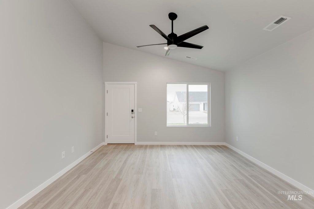Photo of 220 Benbrook Ave, Caldwell, ID 83605 (MLS # 98994547)