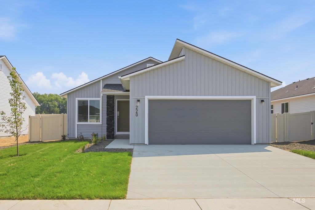 Photo of 220 Benbrook Ave, Caldwell, ID 83605 (MLS # 98994547)