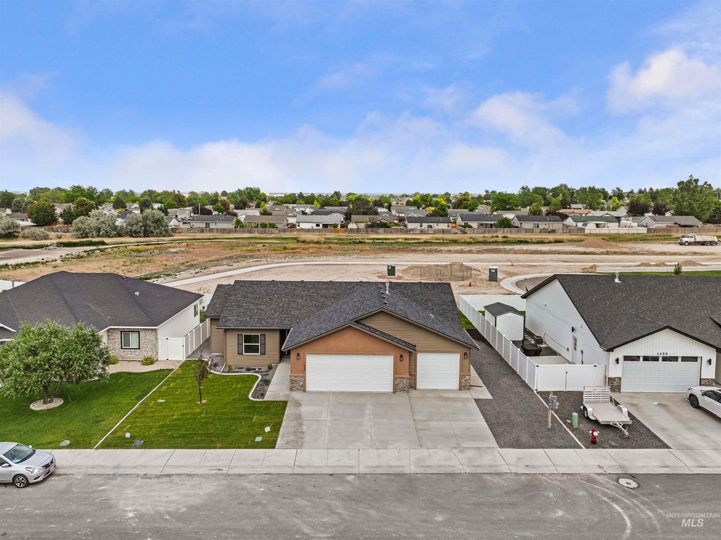 Photo of 1449 Golden Pheasant Dr, Twin Falls, ID 83301 (MLS # 98989717)