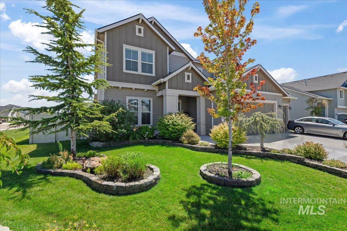 2266 N Penny Lake Ave