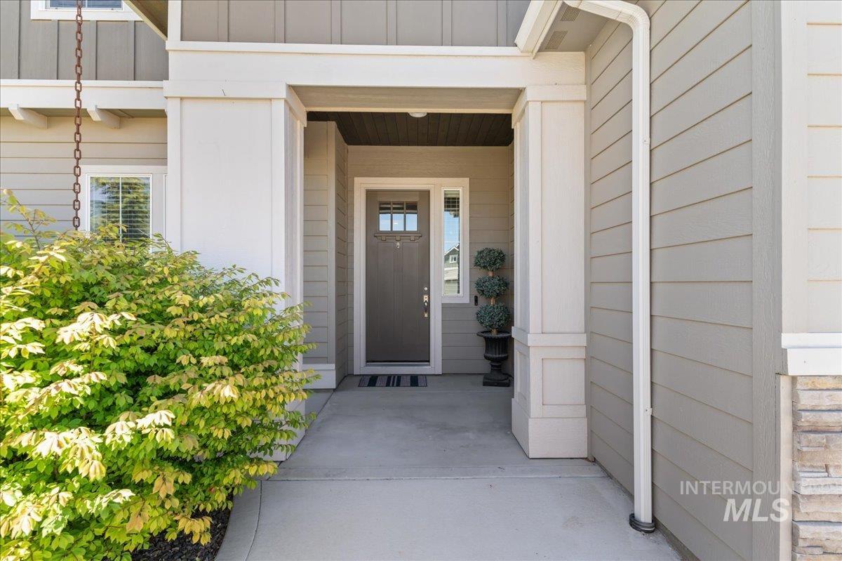 2266 N Penny Lake Ave