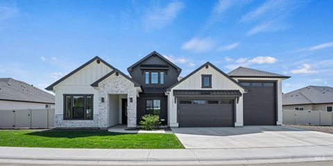 Photo of 12211 W Cobalt Lake Dr, Star, ID 83669 (MLS # 98983316)