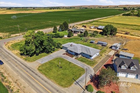 Photo of 6850 W Black Canyon Hwy, Emmett, ID 83617 (MLS # 98990842)