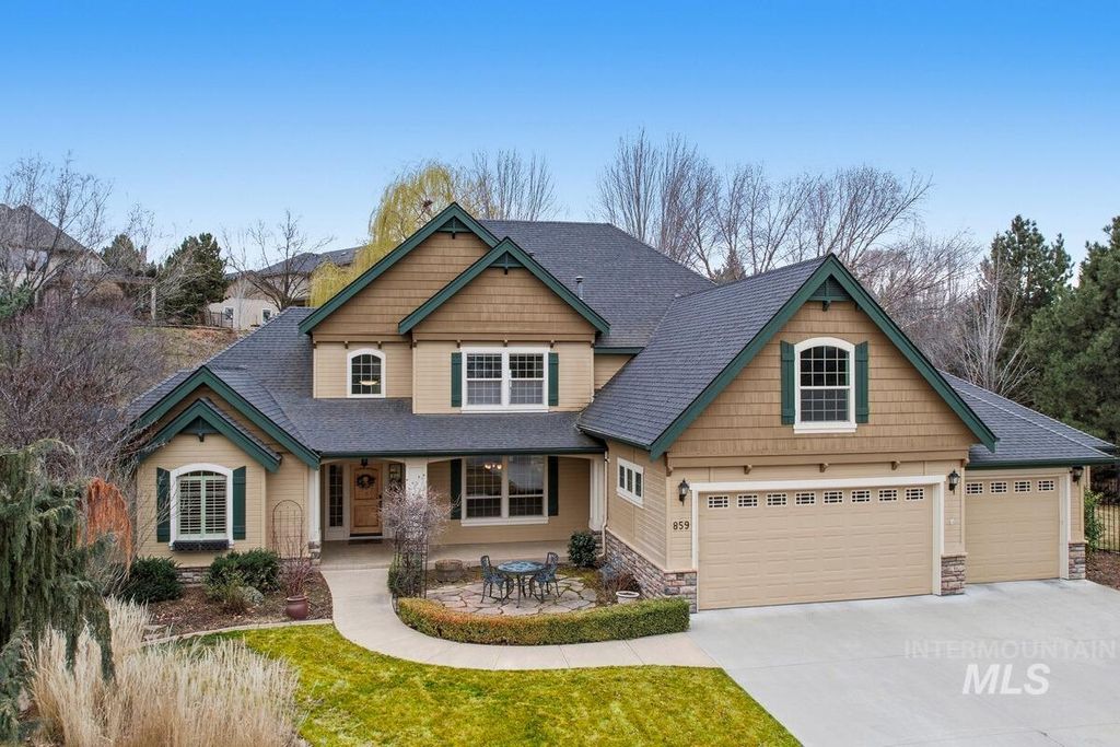 Photo of 859 E Brookwood Dr, Eagle, ID 83616 (MLS # 98978429)