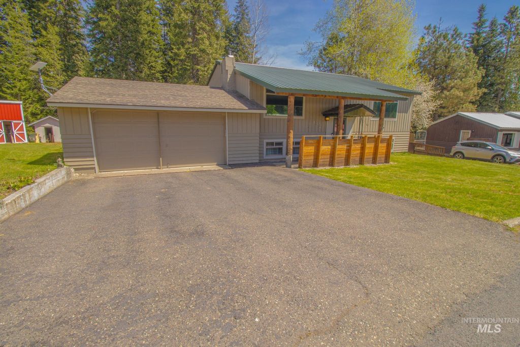 Photo of 132 Timberline Dr, Pierce, ID 83546 (MLS # 98985946)