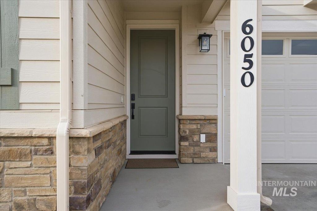 Photo of 6050 N Torva Ave, Meridian, ID 83646 (MLS # 98969362)