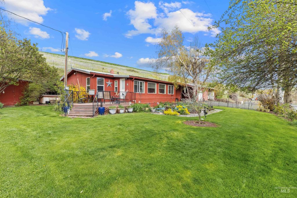 Photo of 27535 Garden Gulch Road, Culdesac, ID 83524 (MLS # 98982766)