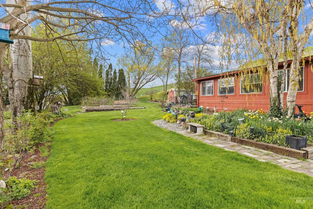 Photo of 27535 Garden Gulch Road, Culdesac, ID 83524 (MLS # 98982766)