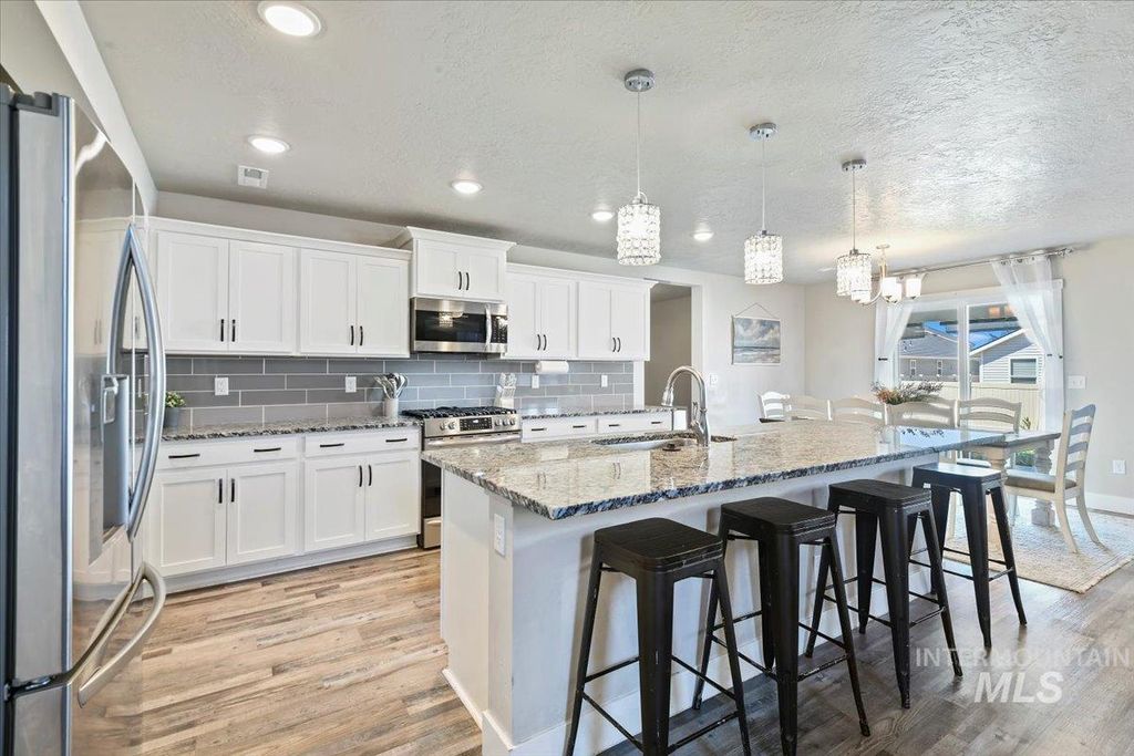 Photo of 16719 Hopper Ave, Caldwell, ID 83607 (MLS # 98963696)