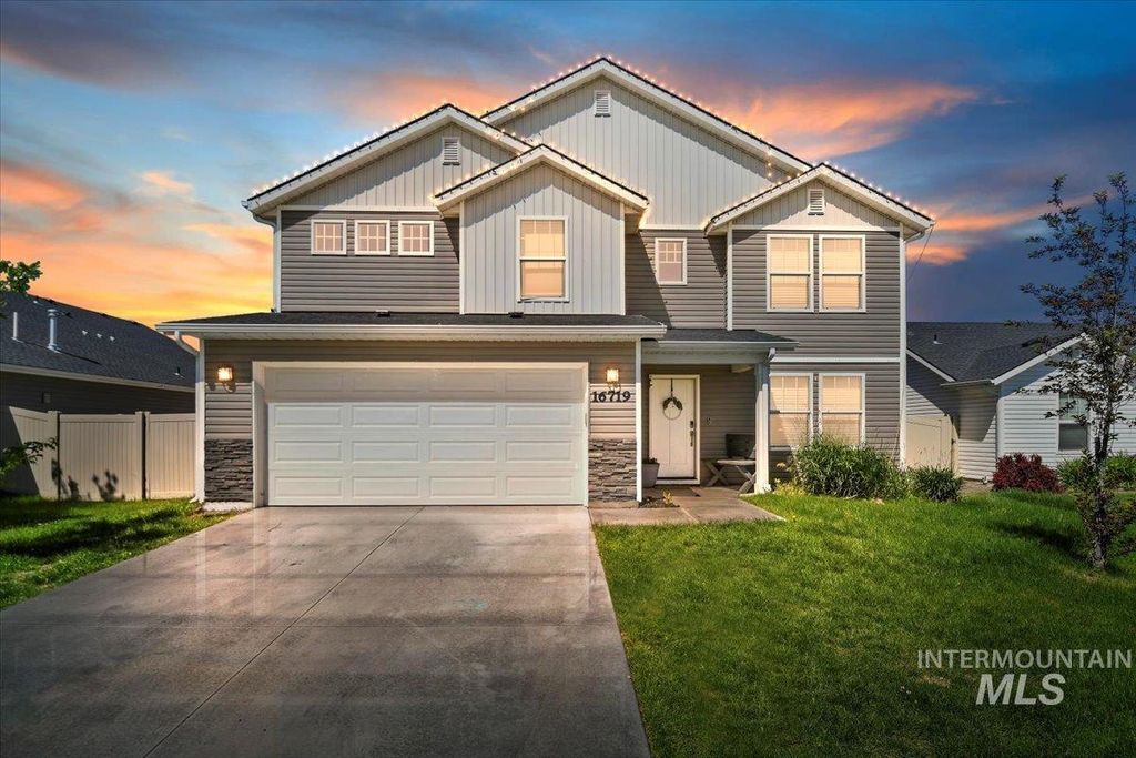 Photo of 16719 Hopper Ave, Caldwell, ID 83607 (MLS # 98963696)