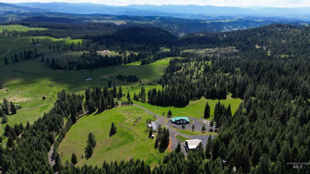 Photo of 1330 Glennwood Rd, Kamiah, ID 83536 (MLS # 98985643)