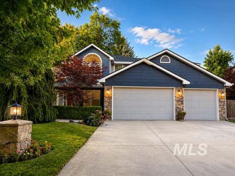 Photo of 731 E Ridge Dr, Eagle, ID 83616 (MLS # 98994518)