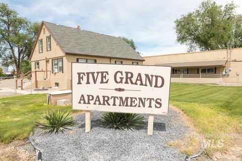 Photo of 390 Court St, Vale, OR 97914 (MLS # 98947235)